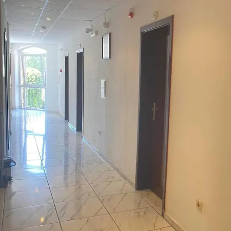 Hotell Concordia Plaza 2 3*